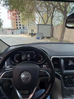 جيب جراند شيروكي